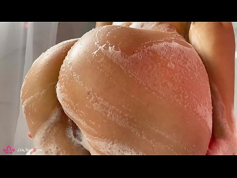 ❤️ Brunette onanerer fitte med vibrator til intens orgasme i dusjen ❤️ Porno på porno no.hentaiser.ru ️❤